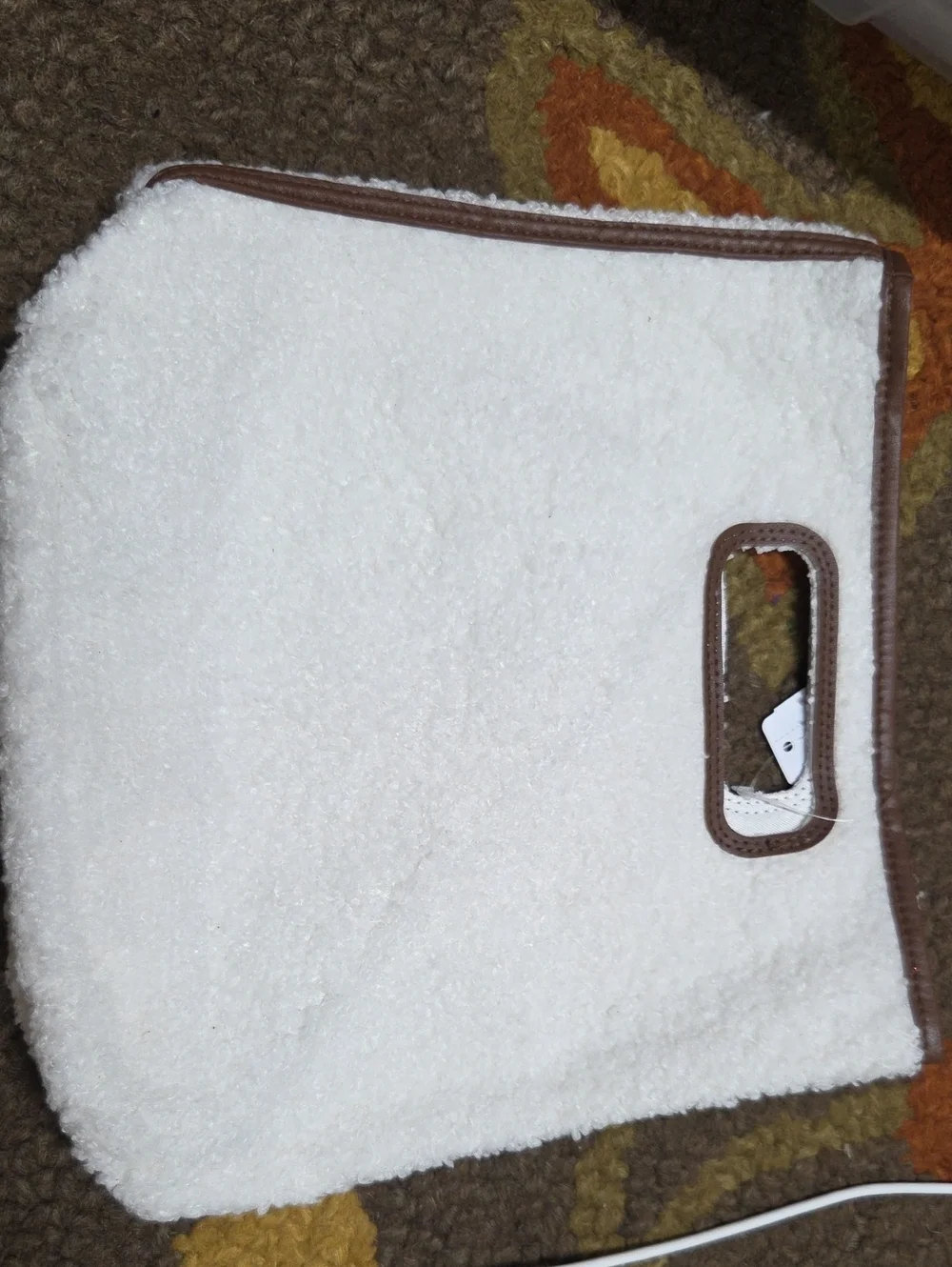 Bath&BodyWorks:  Fluffy On The Go Bag